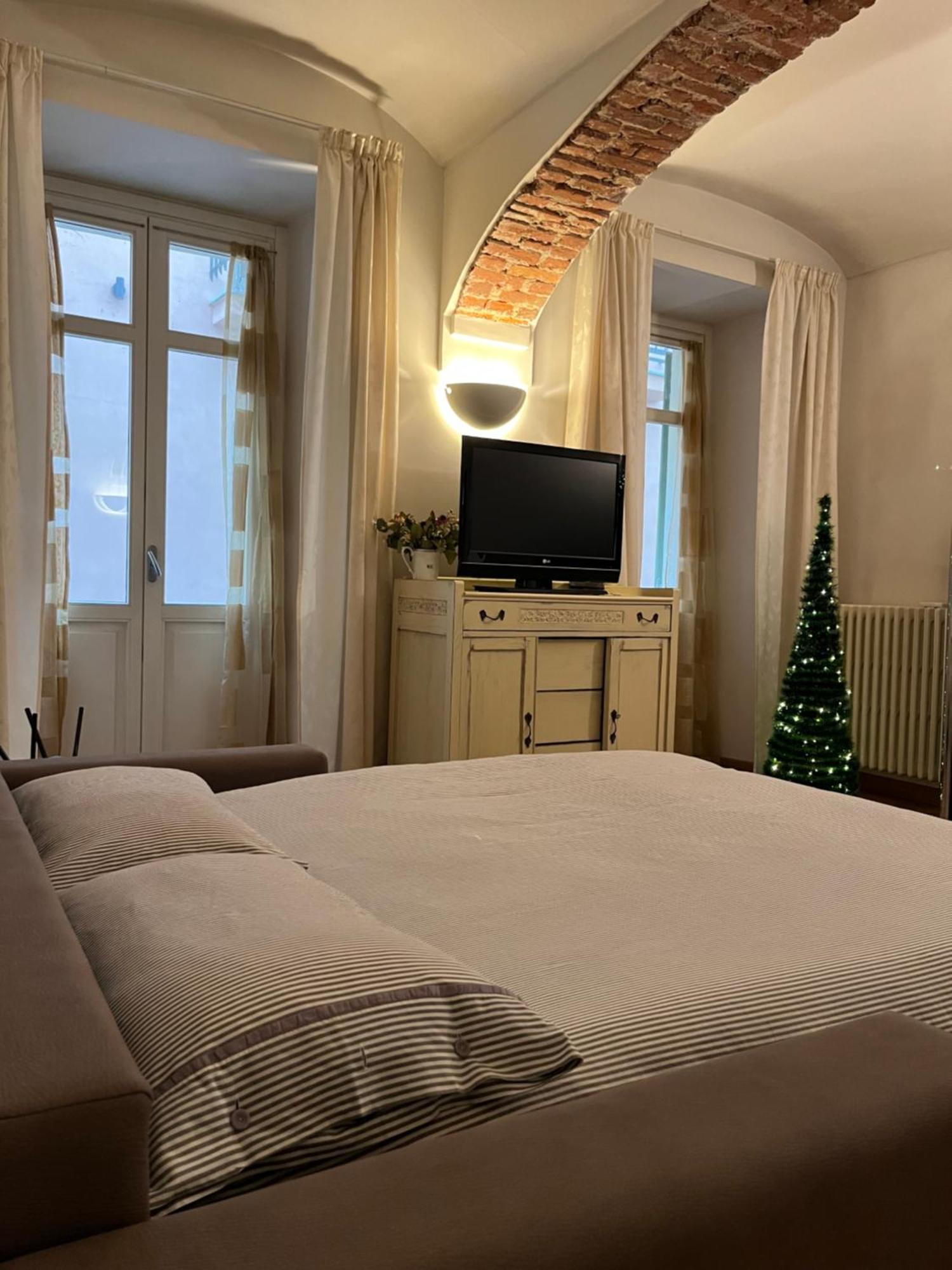 Centro Storico Eleganza E Lusso Nel Monferrato Apartment Casale Monferrato Exterior foto